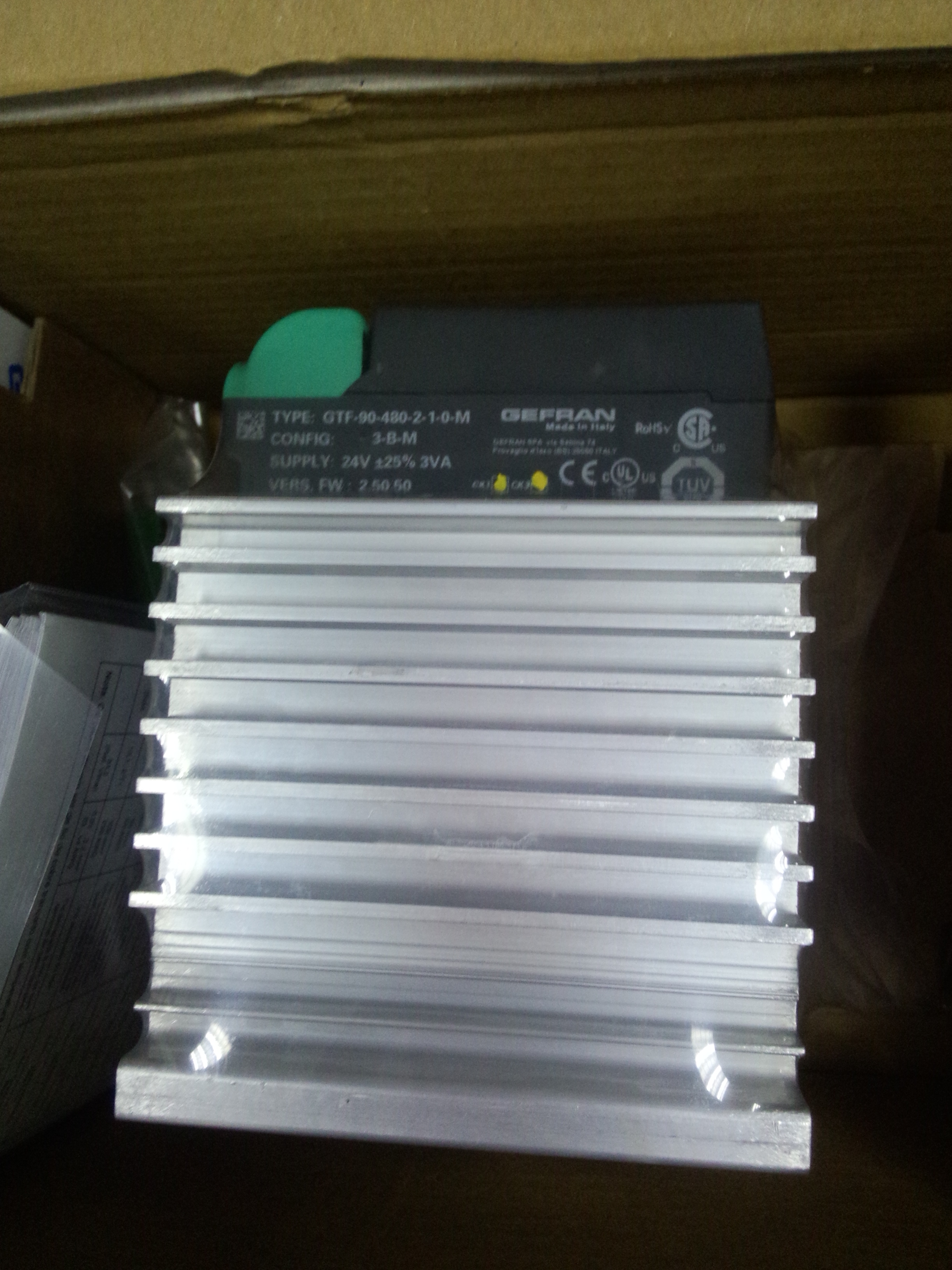 上海盛霞為您介紹云智能電源控制器和普通的電源時(shí)序器的區(qū)別